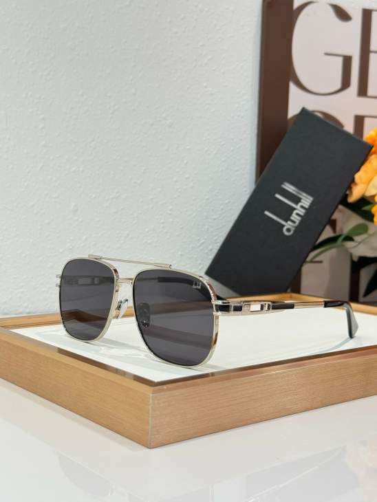 Picture of Dunhill Sunglasses _SKUfw80535353fw